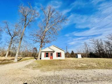 Main picture of 109 Edwin Ln