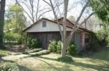 Main picture of 2121 Croft Rd