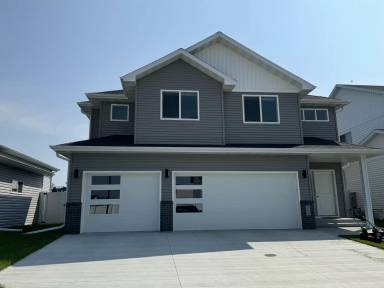 Main picture of 5525 11th St W