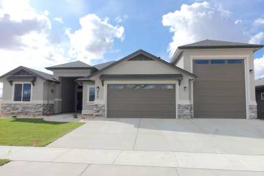 Main picture of 575 E Andes Dr