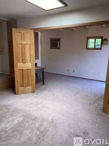 Main picture of 980 Encore St