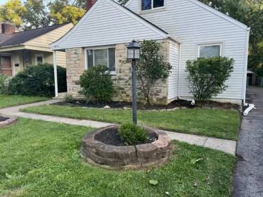 Main picture of 55 Leland Ave