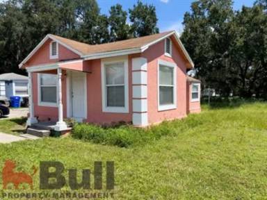 Main picture of 609 N Emory Ave