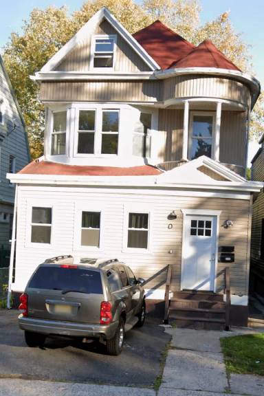 Main picture of 170 Greenwood Ave