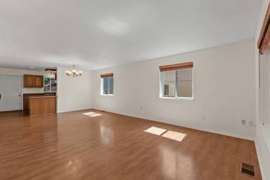 Main picture of 100 Miller Ave