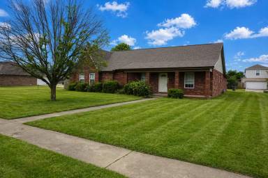 Main picture of 667 N Meadowlands Dr