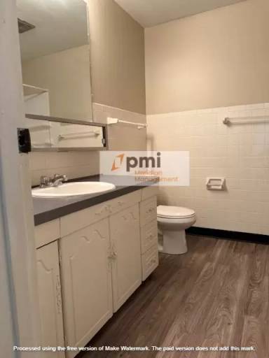 Main picture of 413 W 11th St