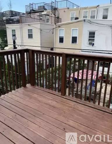 Main picture of 2105 Montrose St