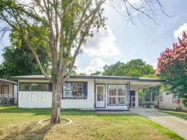 Main picture of 3012 Crouch St