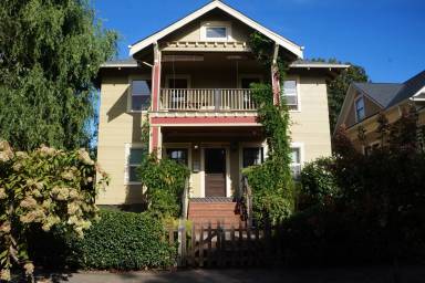 Main picture of 3926 N Albina Ave