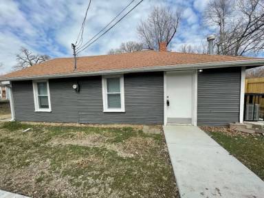 Main picture of 208 N Ash St