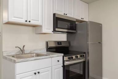 Main picture of 580 Mesa Blvd