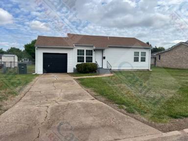 Main picture of 4613 SE 27th St