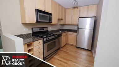 Main picture of 625 W Wrightwood Ave Apartments