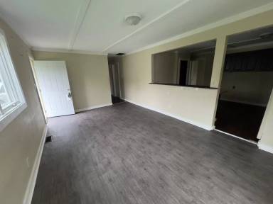 Main picture of 4519 N Parker Ave