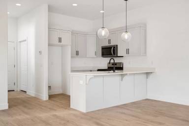 Main picture of 2668 E Rain Tree St