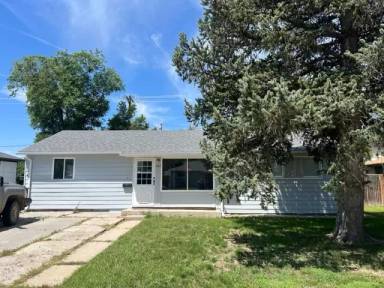 Main picture of 262 Lark St