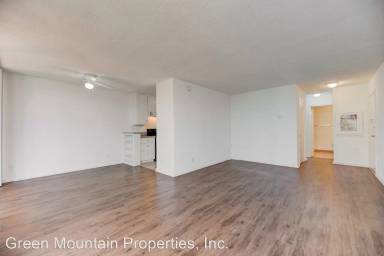 Main picture of 980 Menlo Ave