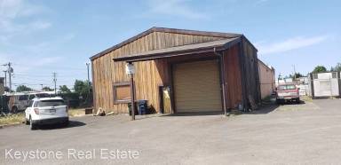 Main picture of 136 42nd St