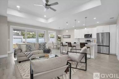 Main picture of 5341 71st Way N