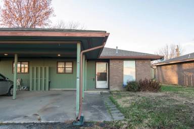 Main picture of 504 N Cline Rd