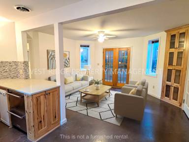 Main picture of 1723 NW Glisan St