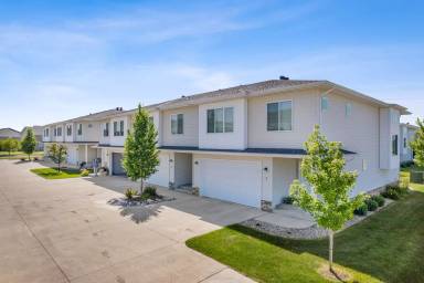 Main picture of Shadow Creek Luxury Townhomes