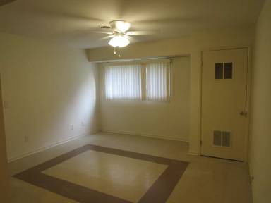 Main picture of 220 W Cameron St