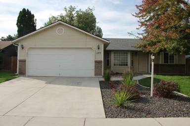 Main picture of 177 W Woodbury Dr
