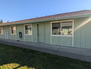 Main picture of 407 W First Ave