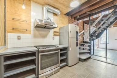 Main picture of 1012 Boyd St