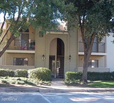 Main picture of 606 W Safari