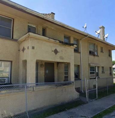 Main picture of 9502 Miles Ave