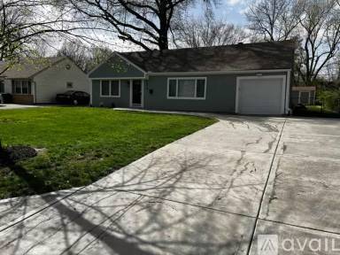 Main picture of 2218 W 79th St