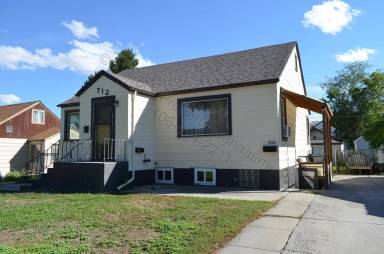 Main picture of 712 Avenue B