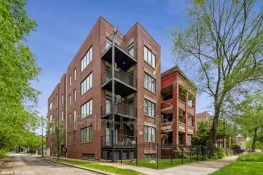 Main picture of 5219 S Michigan Ave