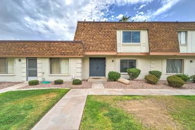 Main picture of 5004 N 83rd St