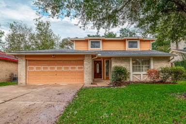 Main picture of 16419 Barcelona Dr