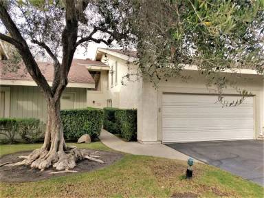 Main picture of 2049 Village Ln