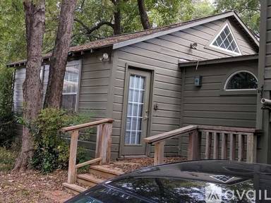 Main picture of 8118 Garland Rd