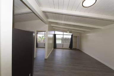 Main picture of 723 Hoomalimali St