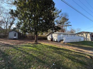 Main picture of 132 Heather Ln NW