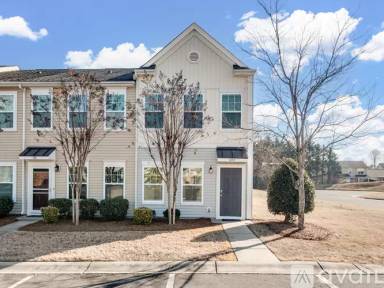 Main picture of 608 Cahill Ln