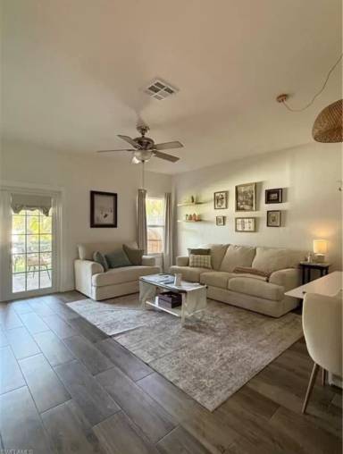 Main picture of 6113 Lake Front Dr