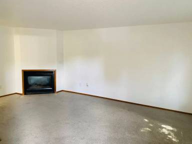Main picture of 1350 W Historic Columbia River Hwy