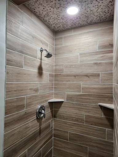 Main picture of 5700 Cherry Park