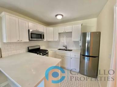Main picture of 3351 India St