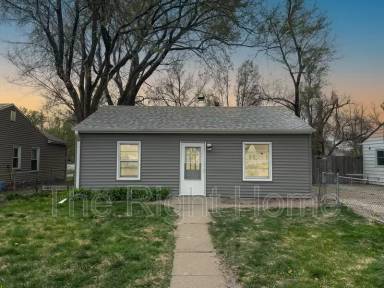 Main picture of 2810 Crawford St
