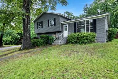 Main picture of 709 Wynn Ave