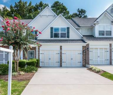Main picture of 208 Parc View Ln